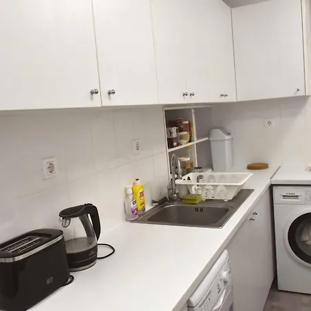 Apartment And Quiet In *