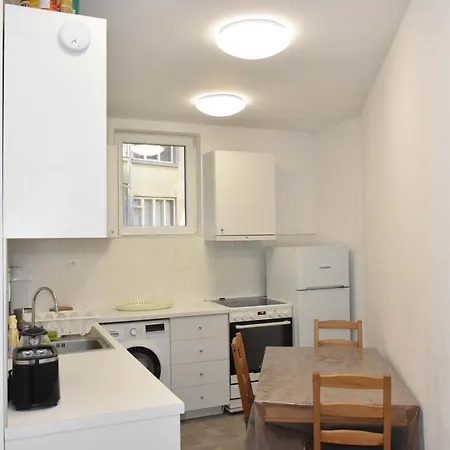 Apartment And Quiet In *